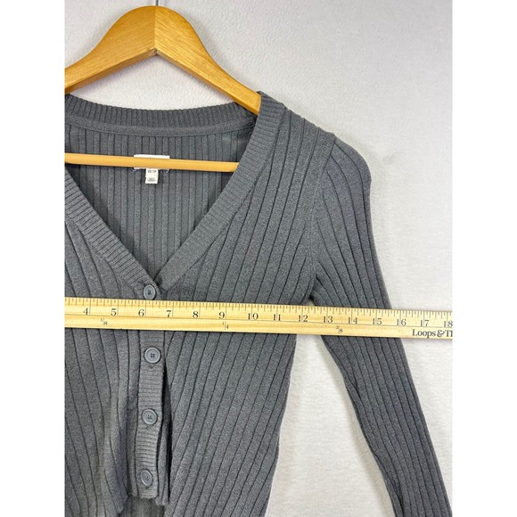 Aerie Ribbed Cropped Cardigan Gray Long Sleeve V‎ Neck Button Up XS - Picture 6 of 8